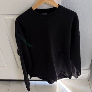 Abercrombie men’s Black Crewneck Sweatshirt